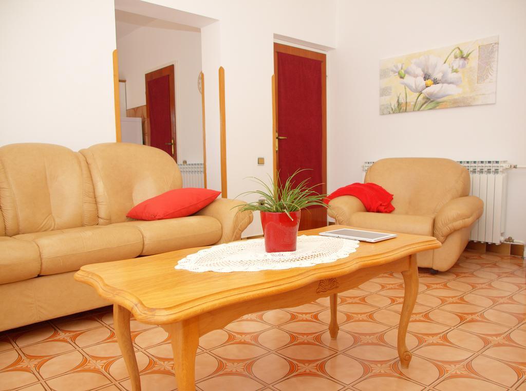 Apartment Taja Ližnjan Chambre photo
