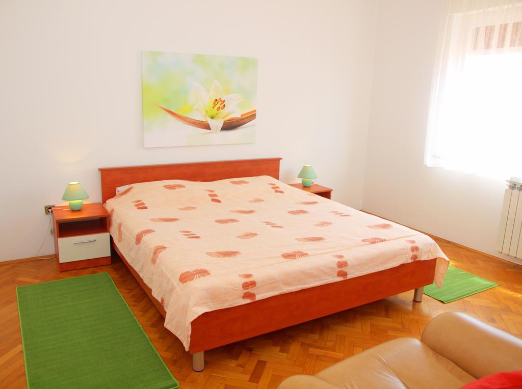 Apartment Taja Ližnjan Chambre photo