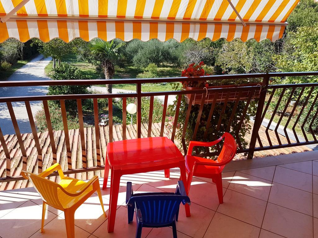 Apartment Taja Ližnjan Extérieur photo