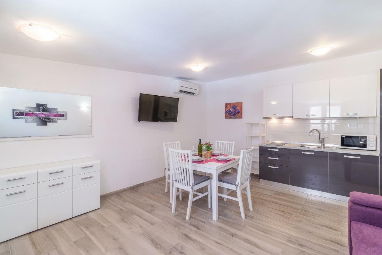 Apartment Taja Ližnjan Extérieur photo